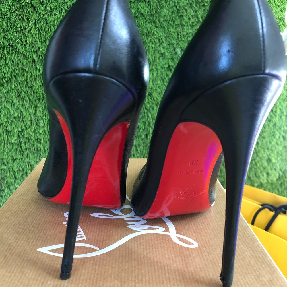 So kate Christian louboutin heels